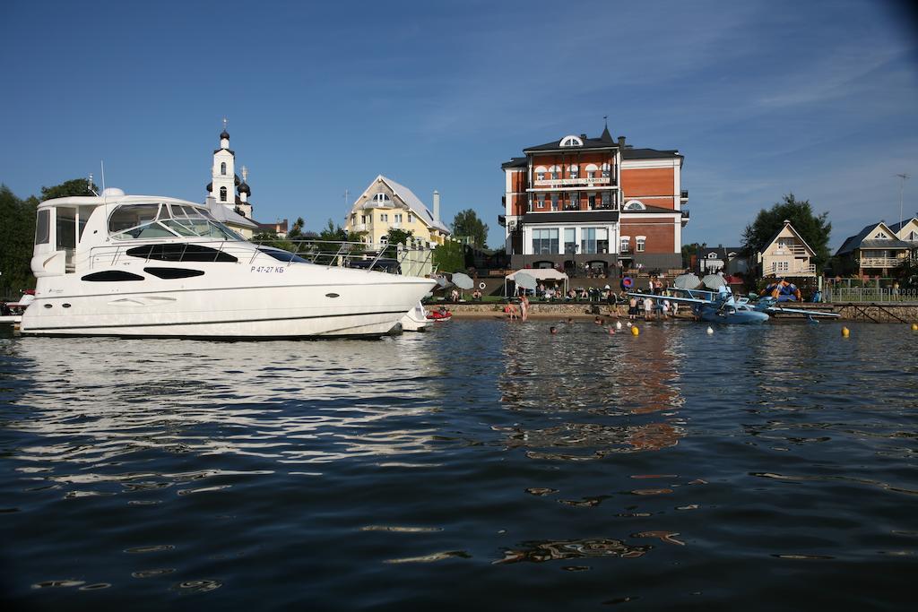 Hotel Dafna Sverdlovo Exteriör bild